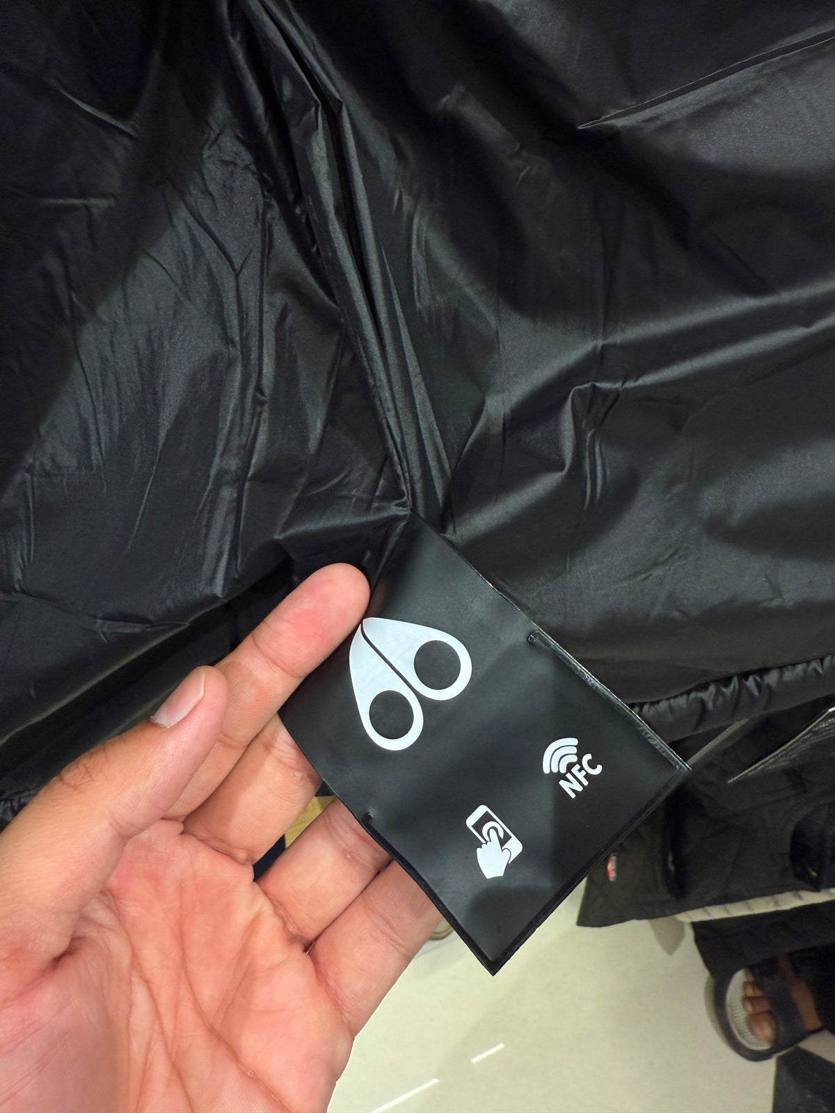 Moose Gilet Puffer Jacket Black - view 5