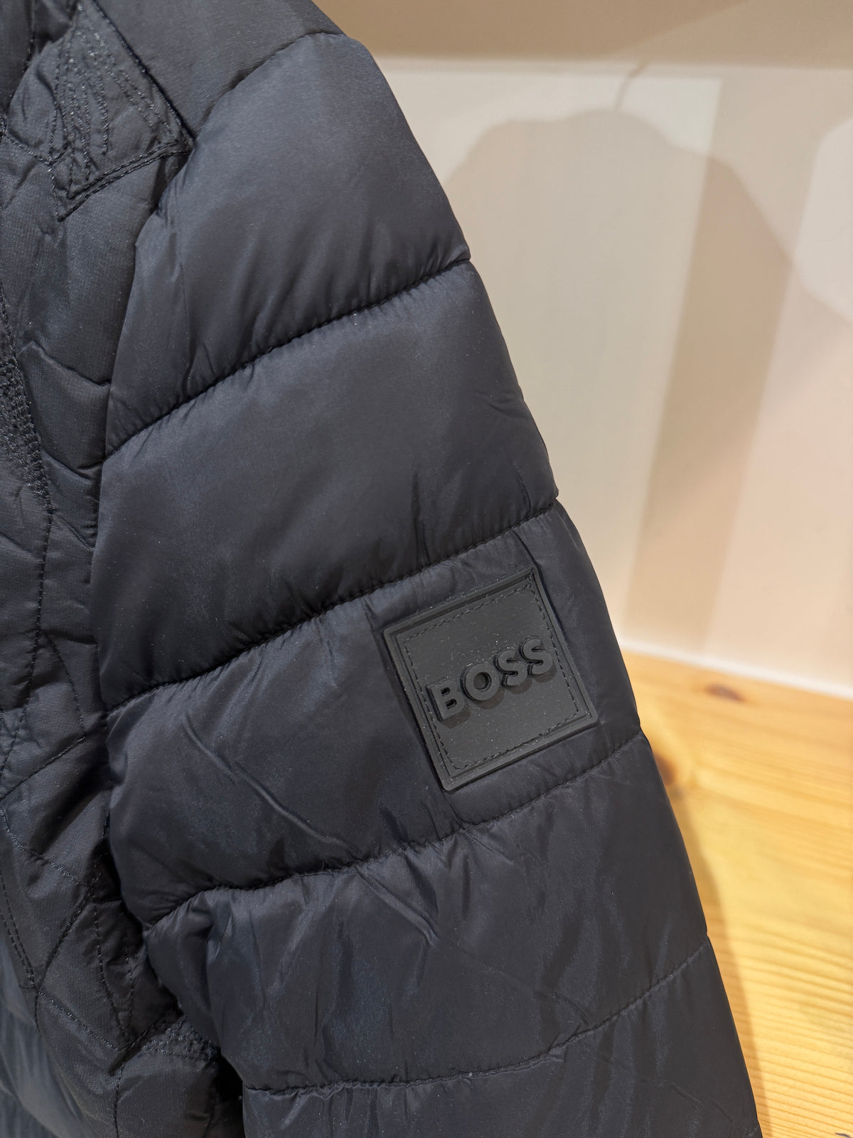 8055 Puffer Jacket - Black - view 3