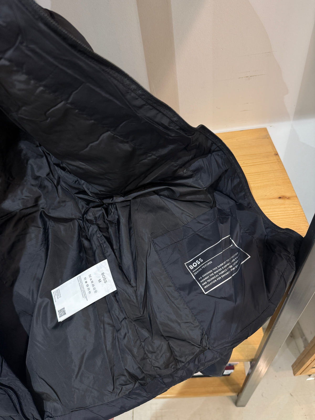 8055 Puffer Jacket - Black - view 4
