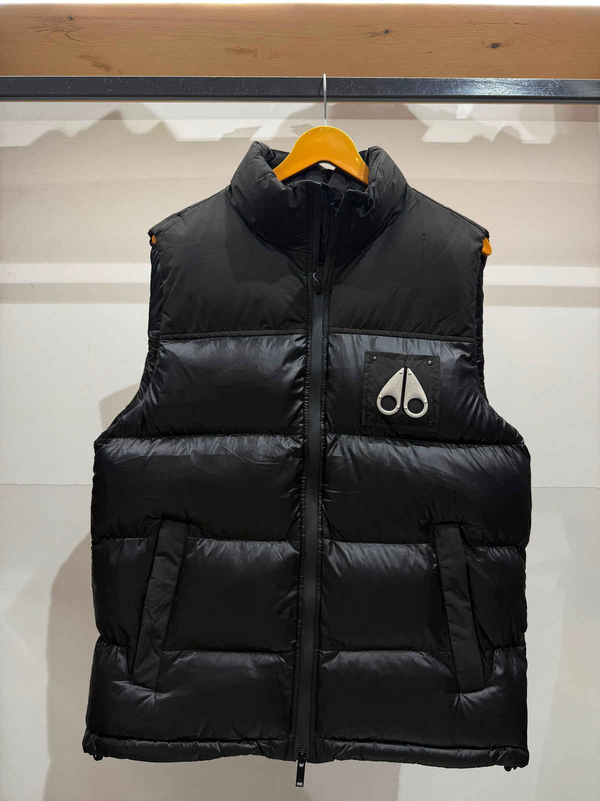 Moose Gilet Puffer Jacket Black - view 3